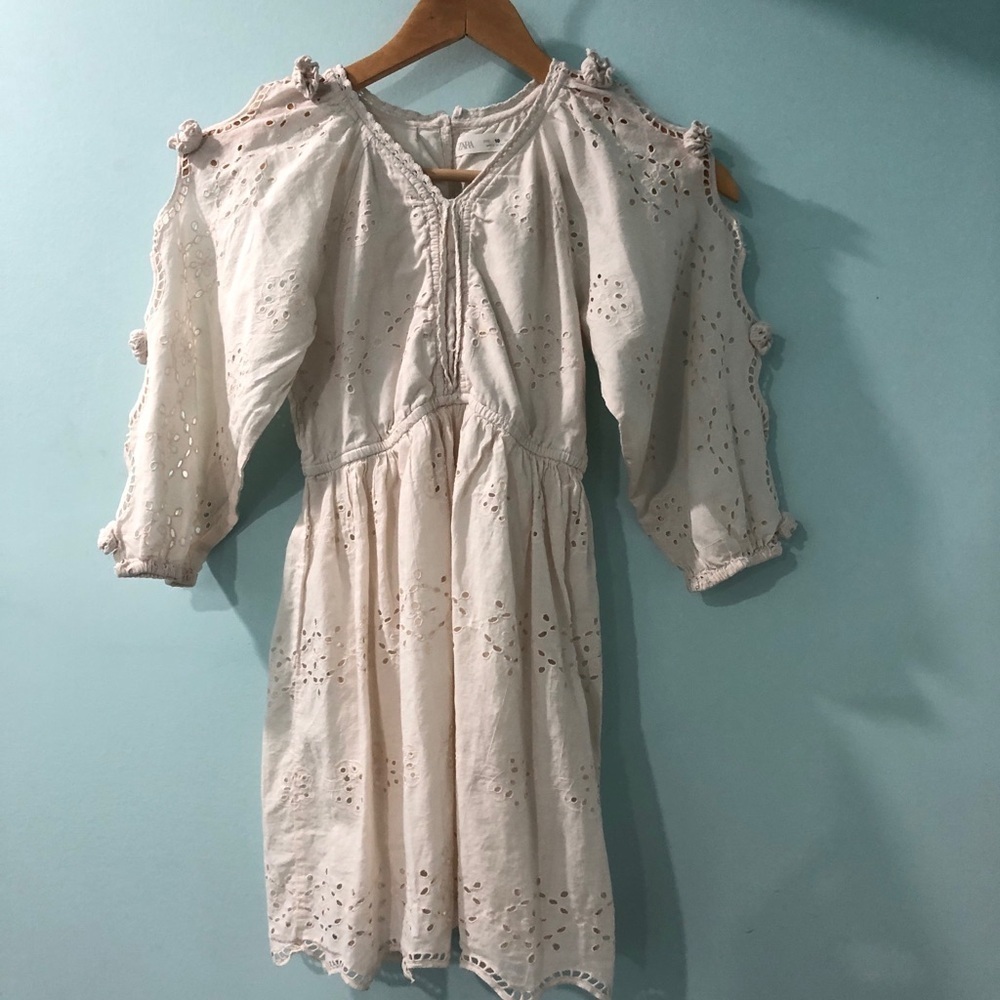 Zara kids | 10 | White Eyelet Dress